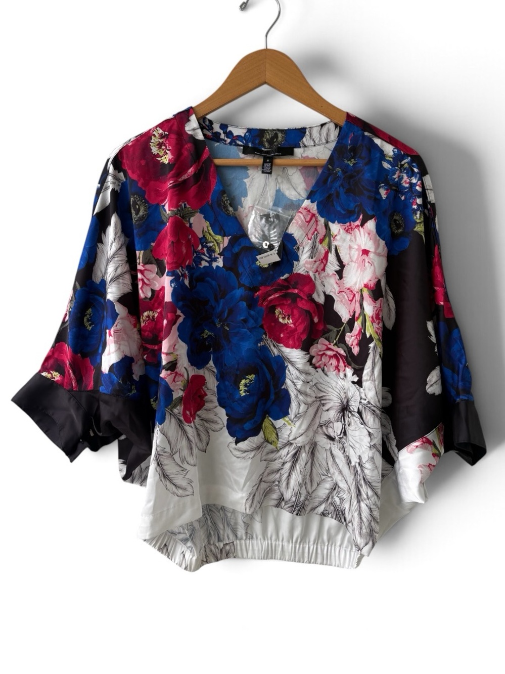 White House Black Market Floral V-Neck Satin Kimono Top SMALL NWT